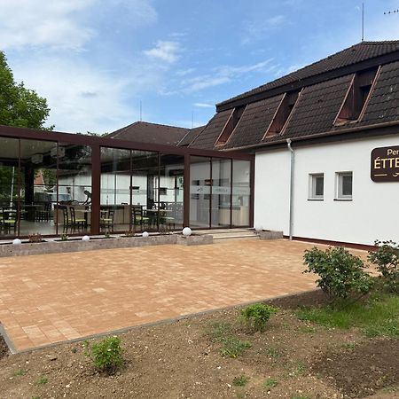 Apartman Hotel Buk Exterior photo